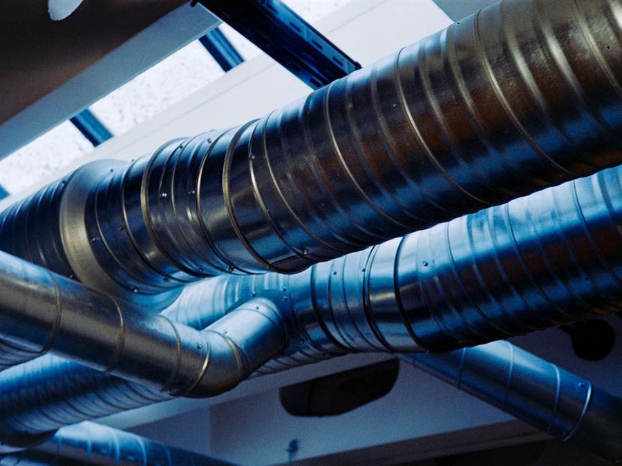 Galvanised spiral ductwork installation
